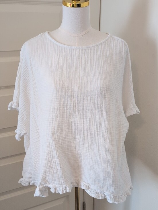 beachlunchlounge Tops - BEACH LUNCH LOUNGE Cotton Gauze Short Sleeve Top White Relaxed Ruffle Trim XL